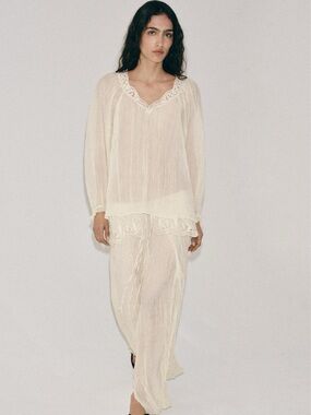 ZW COLLECTION EMBROIDERED CRINKLE BLOUSE